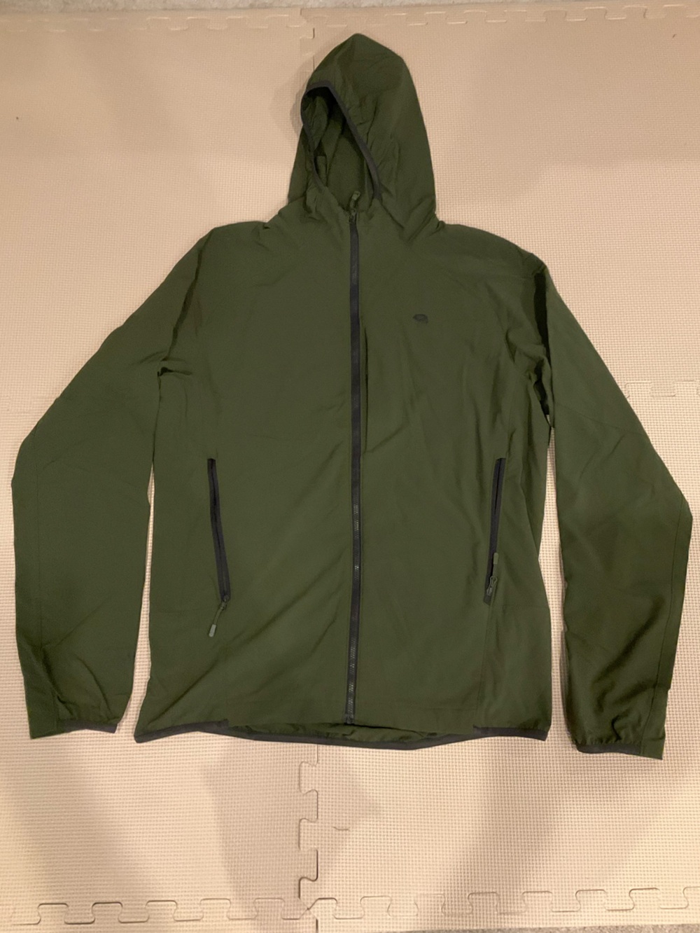 Mountain Hardwear Olive Hooded Lightweight Jacket